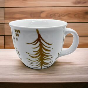 Starbucks 2014 Christmas Holiday Coffee Cup Tea Mug 14 oz White Gold Trees